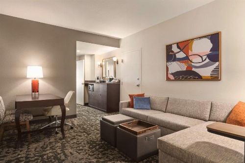 Embassy Suites by Hilton Orlando Lake Buena Vista South image 39