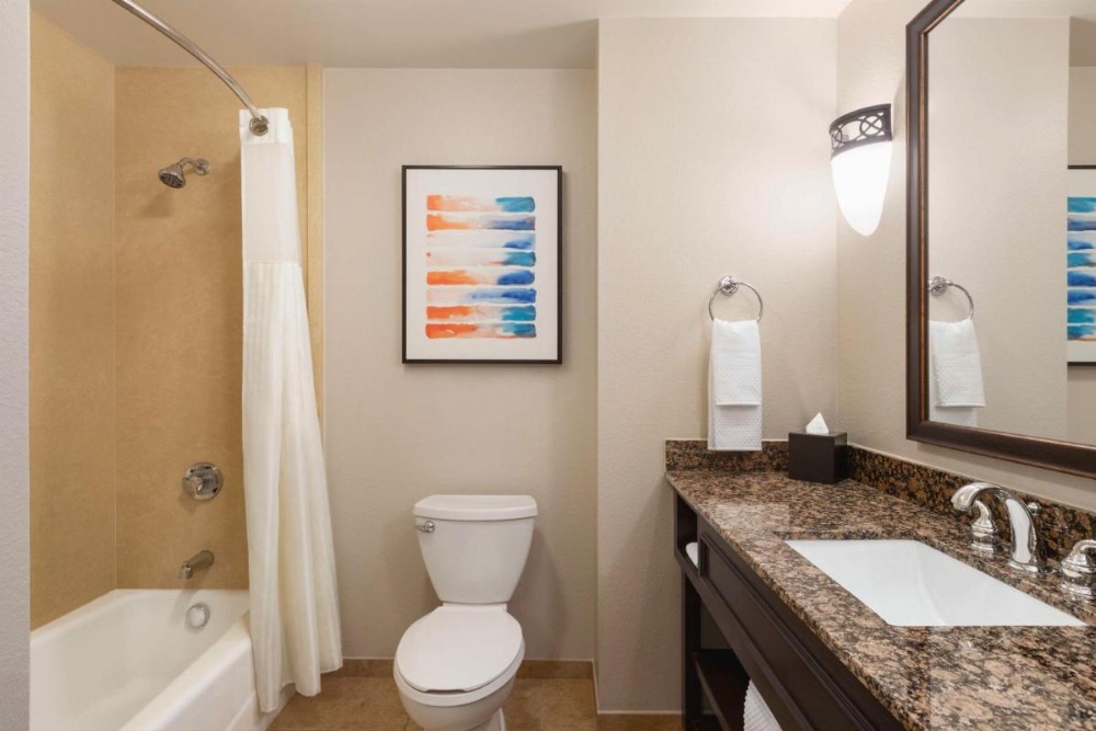 Room image 3